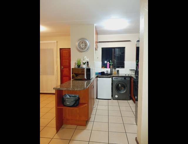 2 BEDROOM APARTMENT RENTED IN HALFWAY GARDENS